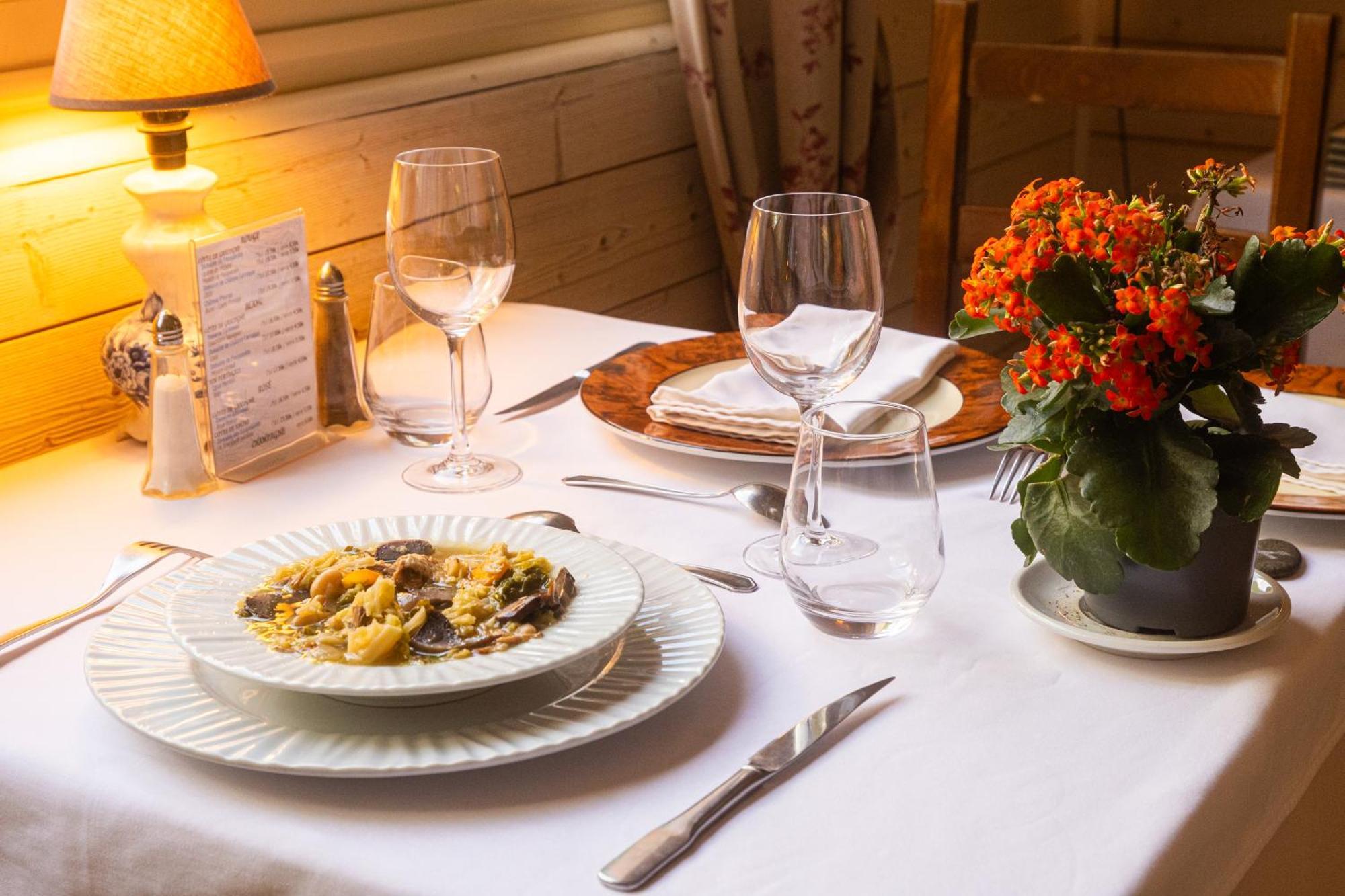Hotel Restaurant Des Thermes Castéra-Verduzan Dış mekan fotoğraf