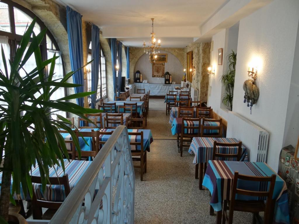 Hotel Restaurant Des Thermes Castéra-Verduzan Dış mekan fotoğraf