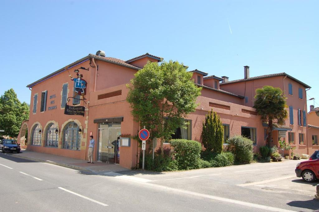 Hotel Restaurant Des Thermes Castéra-Verduzan Dış mekan fotoğraf